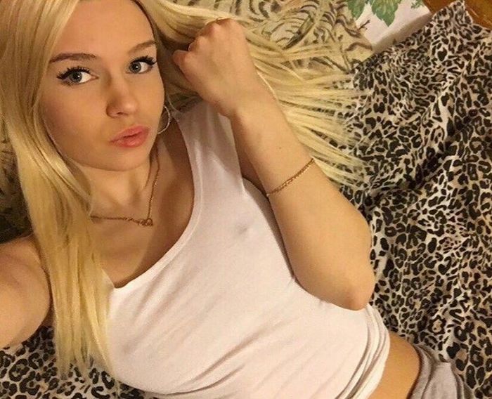 Девушки по вызову у метро: кого не нужно раскачивать